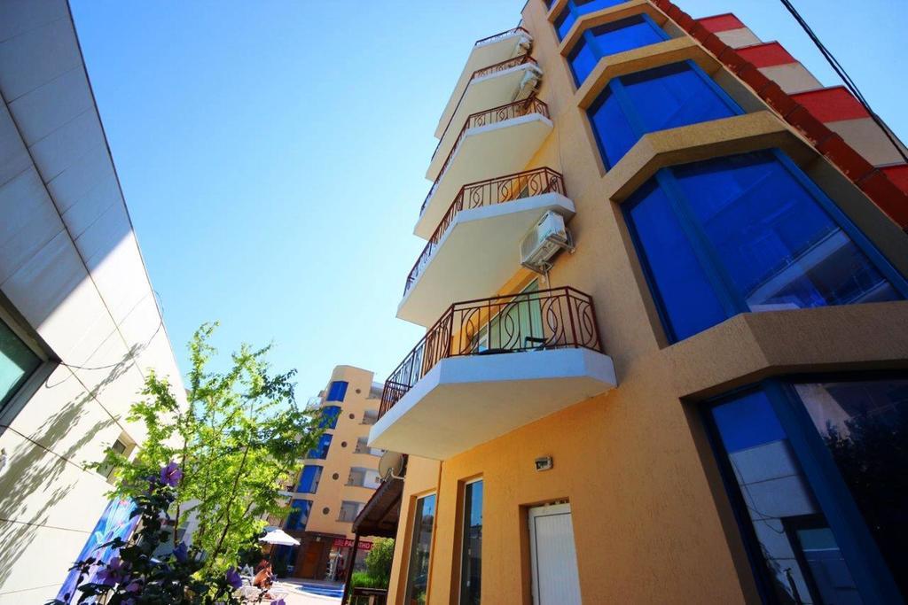 Sunny Day 1 - Menada Apartments Sunny Beach Oda fotoğraf