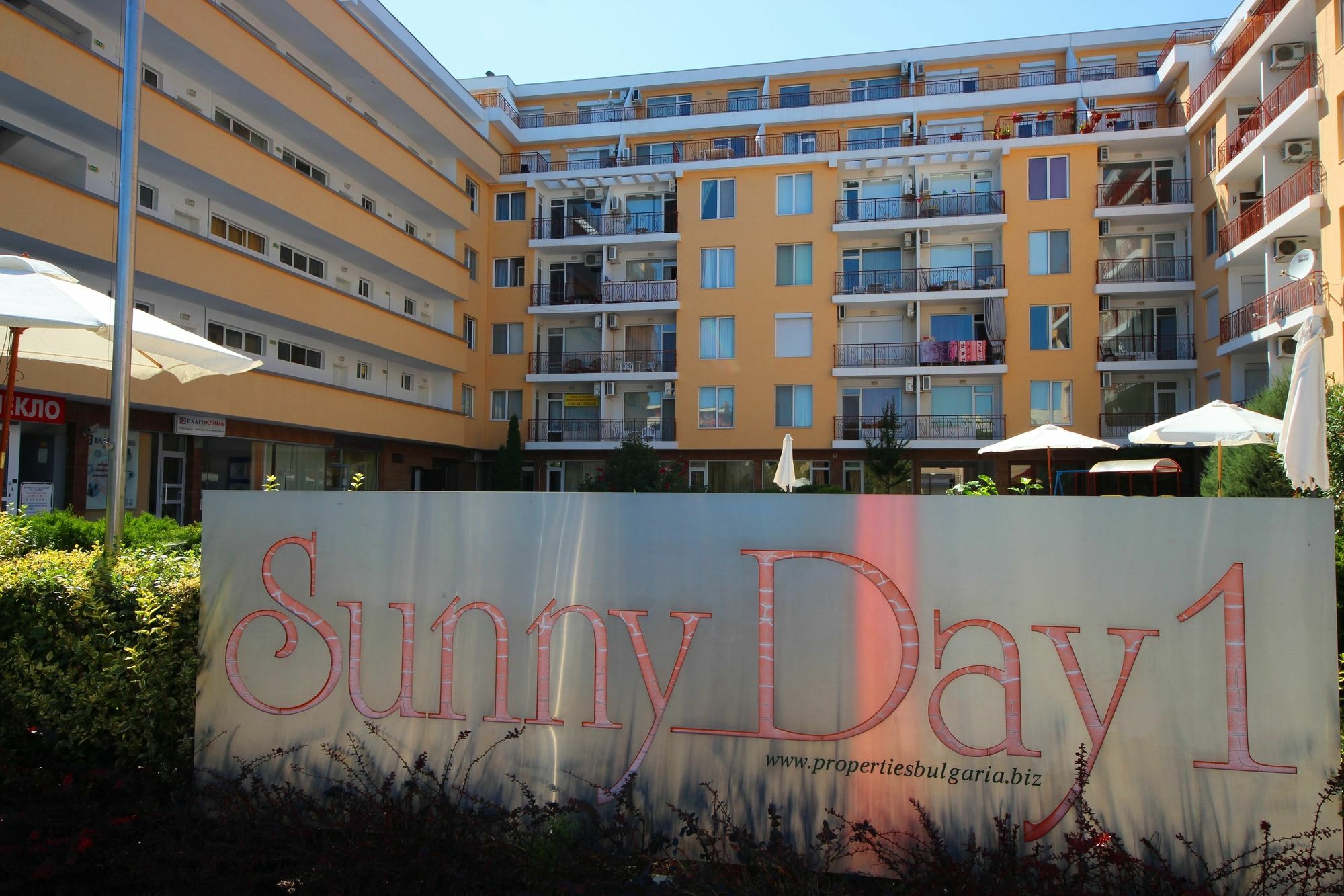 Sunny Day 1 - Menada Apartments Sunny Beach Dış mekan fotoğraf